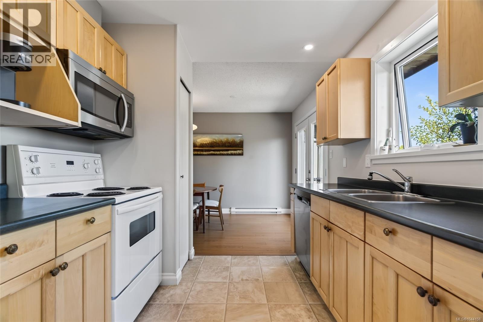 2188 Calvin Ave - 11