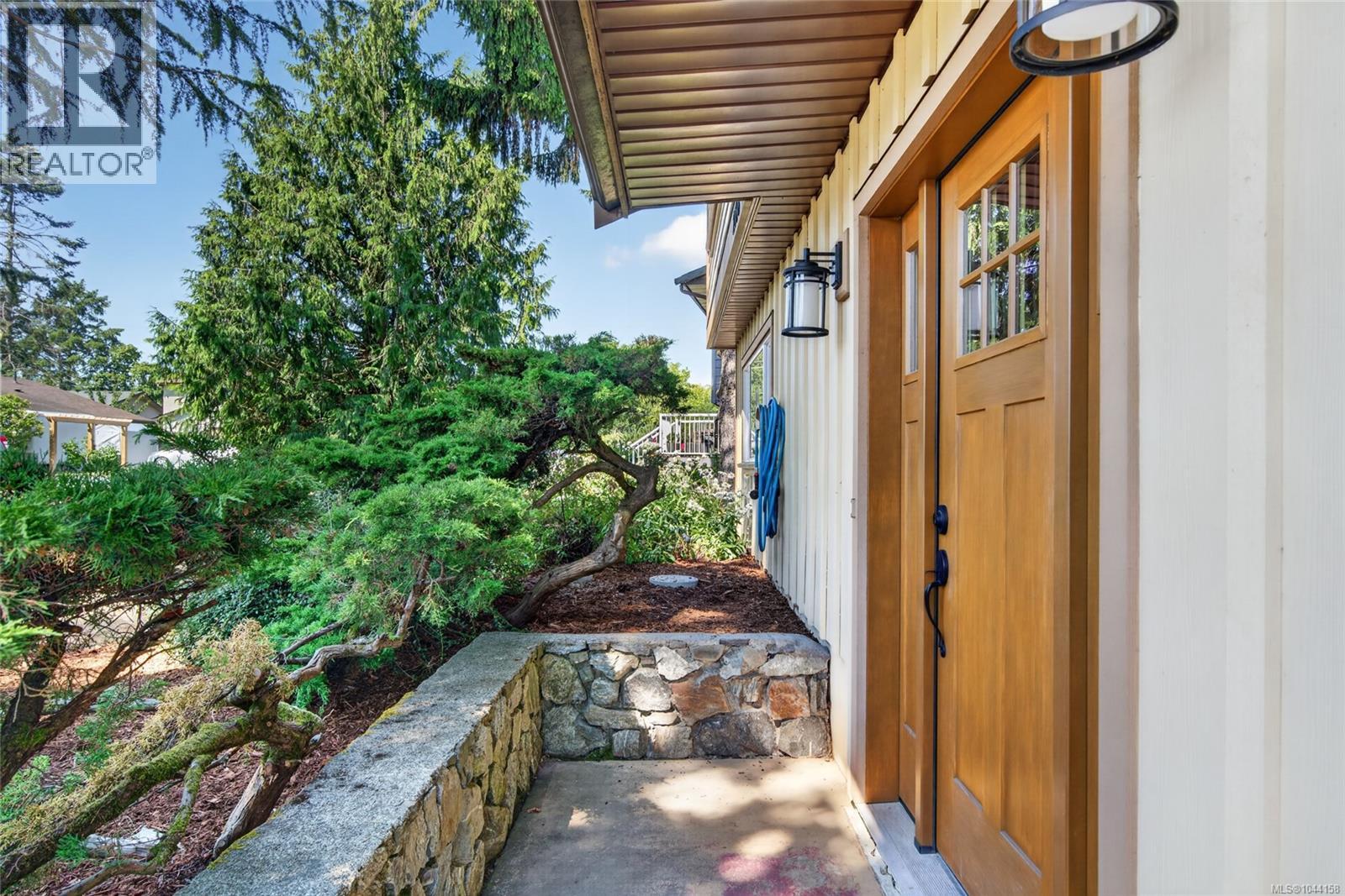 2188 Calvin Ave - 2