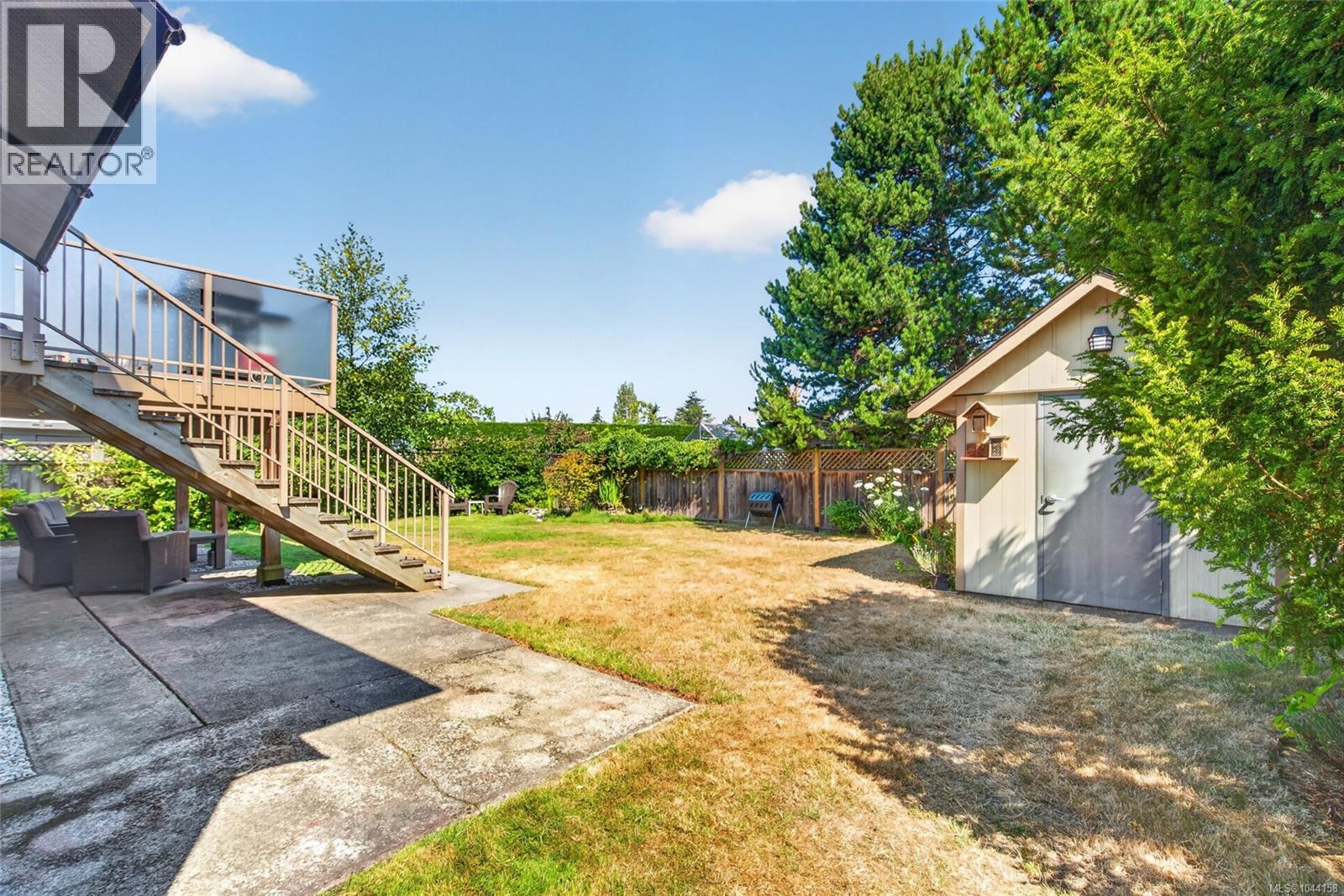 2188 Calvin Ave - 24