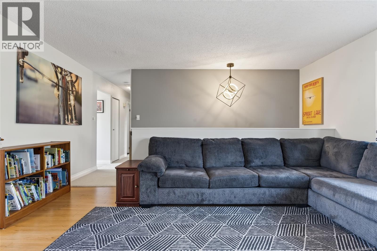 2188 Calvin Ave - 5