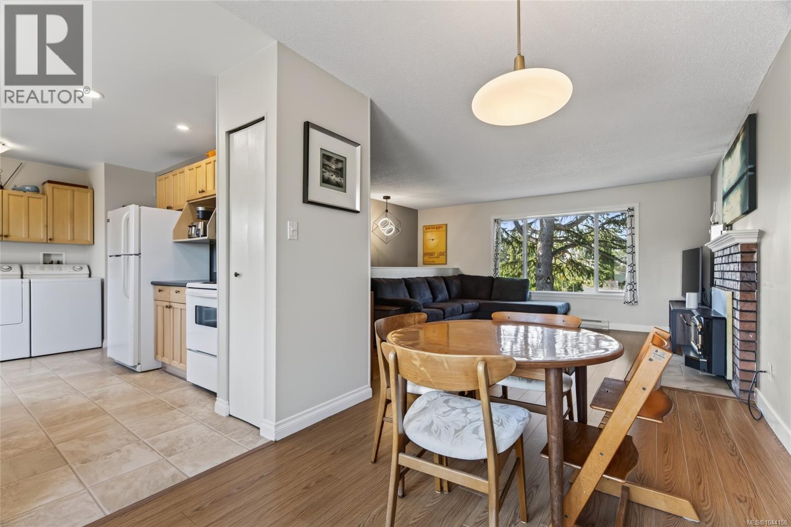 2188 Calvin Ave - 7