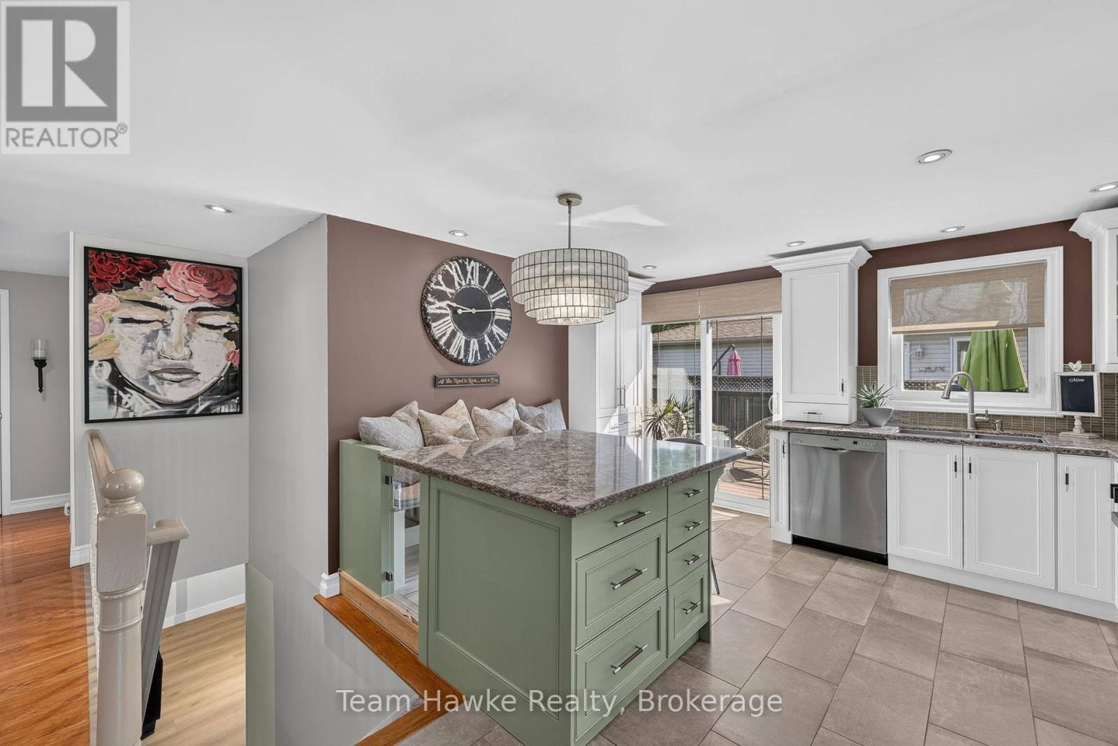 400 GALLOWAY BOULEVARD - 10