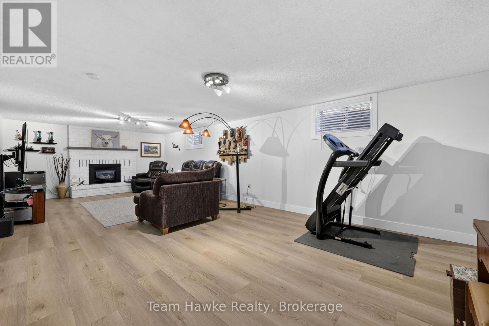 400 GALLOWAY BOULEVARD - 27
