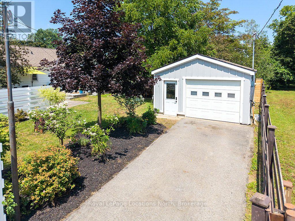 457 MAPLE STREET - 20