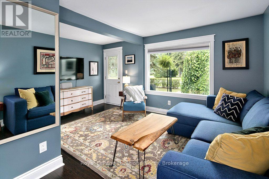 457 MAPLE STREET - 9