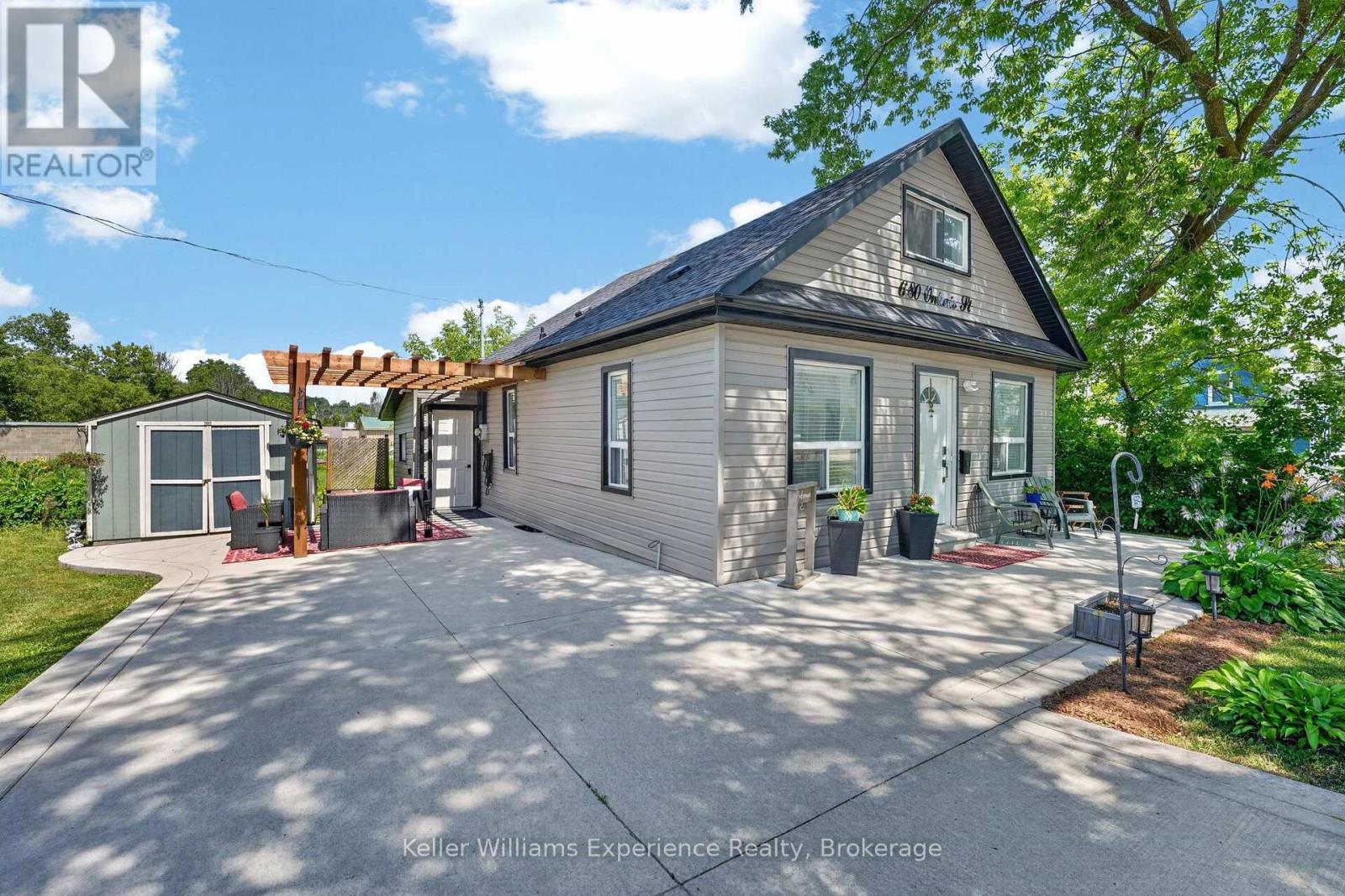 680 ONTARIO STREET - 1