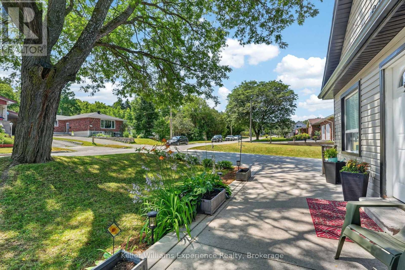 680 ONTARIO STREET - 26