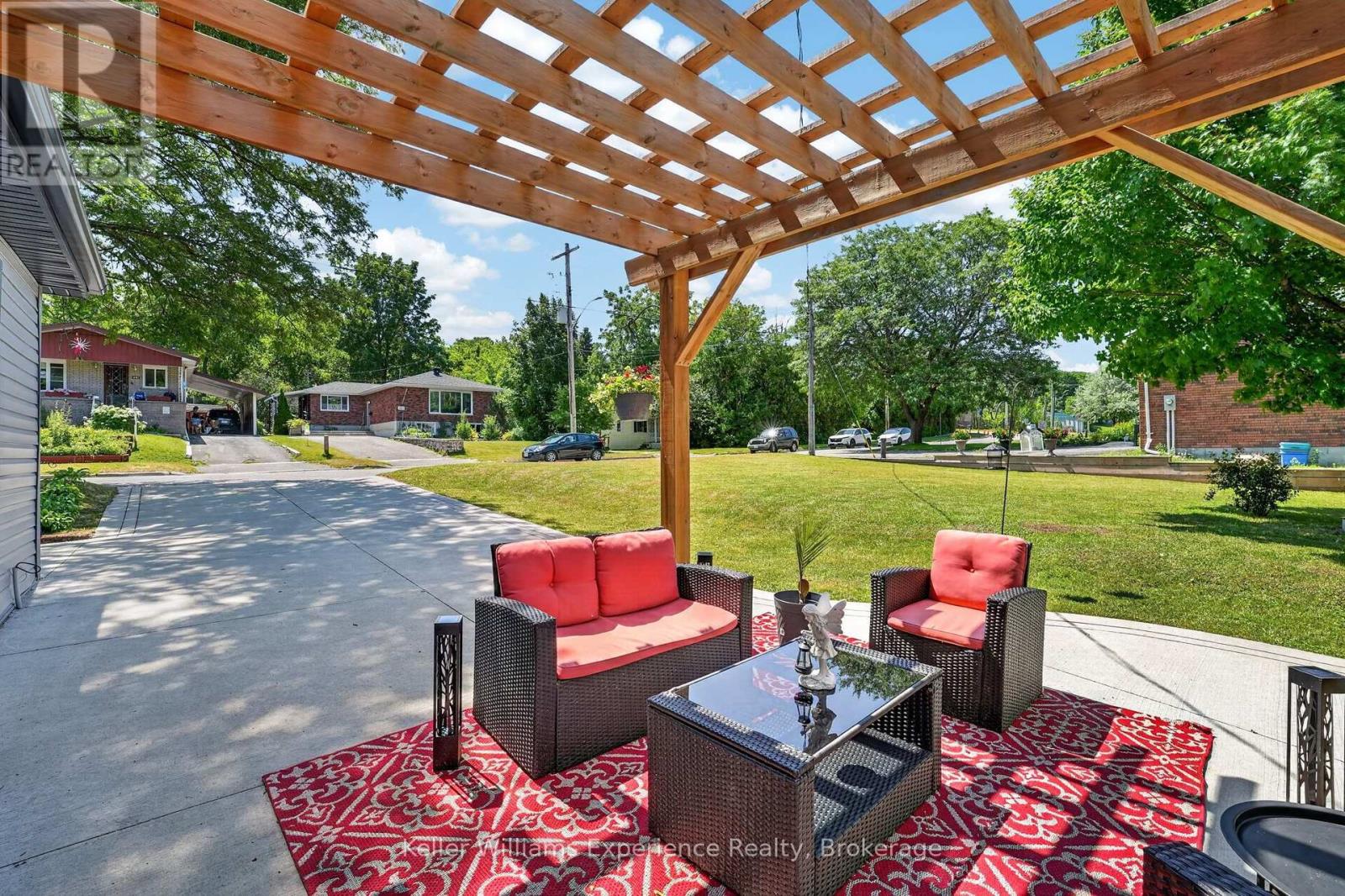 680 ONTARIO STREET - 28