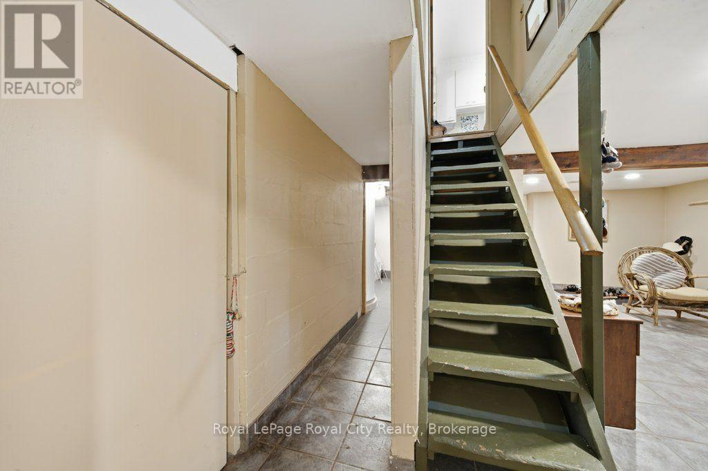 66 RAGLAN STREET - 33
