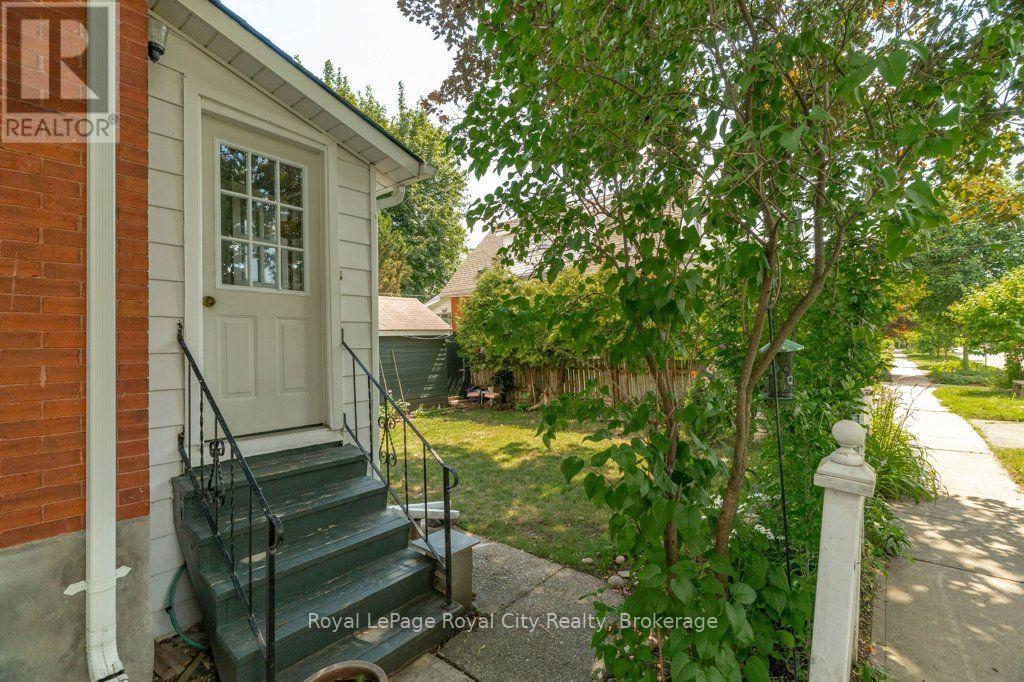 66 RAGLAN STREET - 37