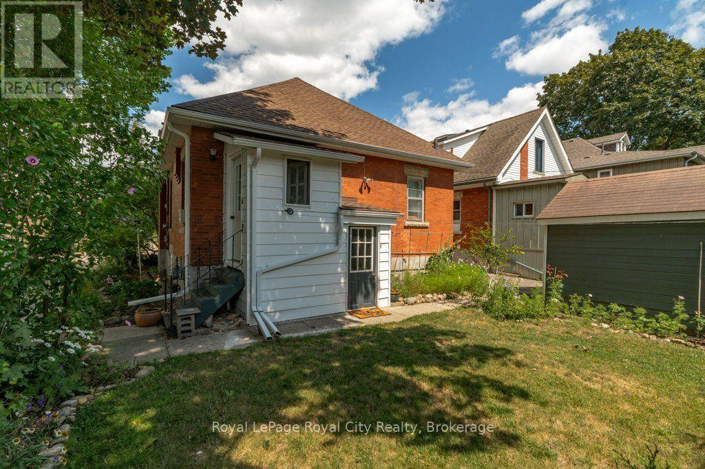 66 RAGLAN STREET - 38