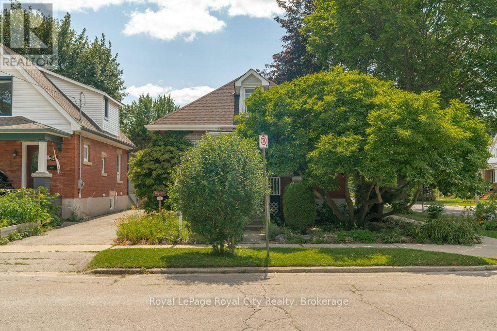 66 RAGLAN STREET - 4