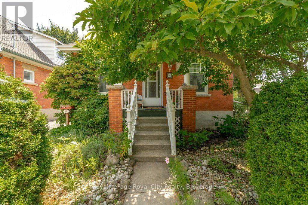 66 RAGLAN STREET - 5