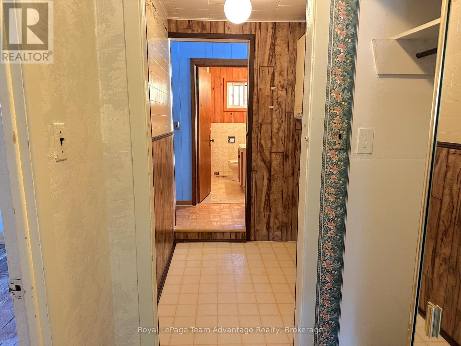 14 RIVERDALE ROAD - 16