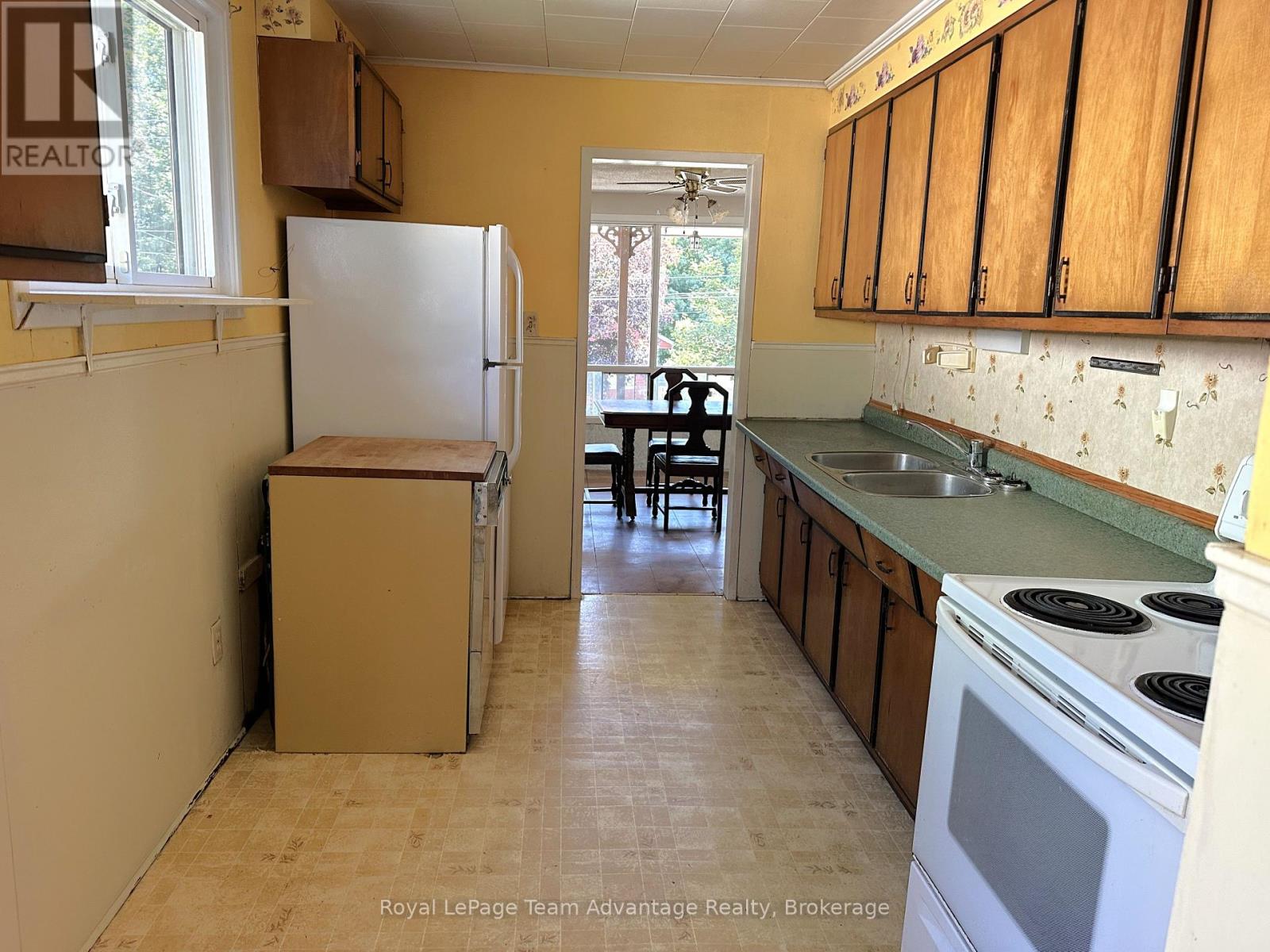 14 RIVERDALE ROAD - 4