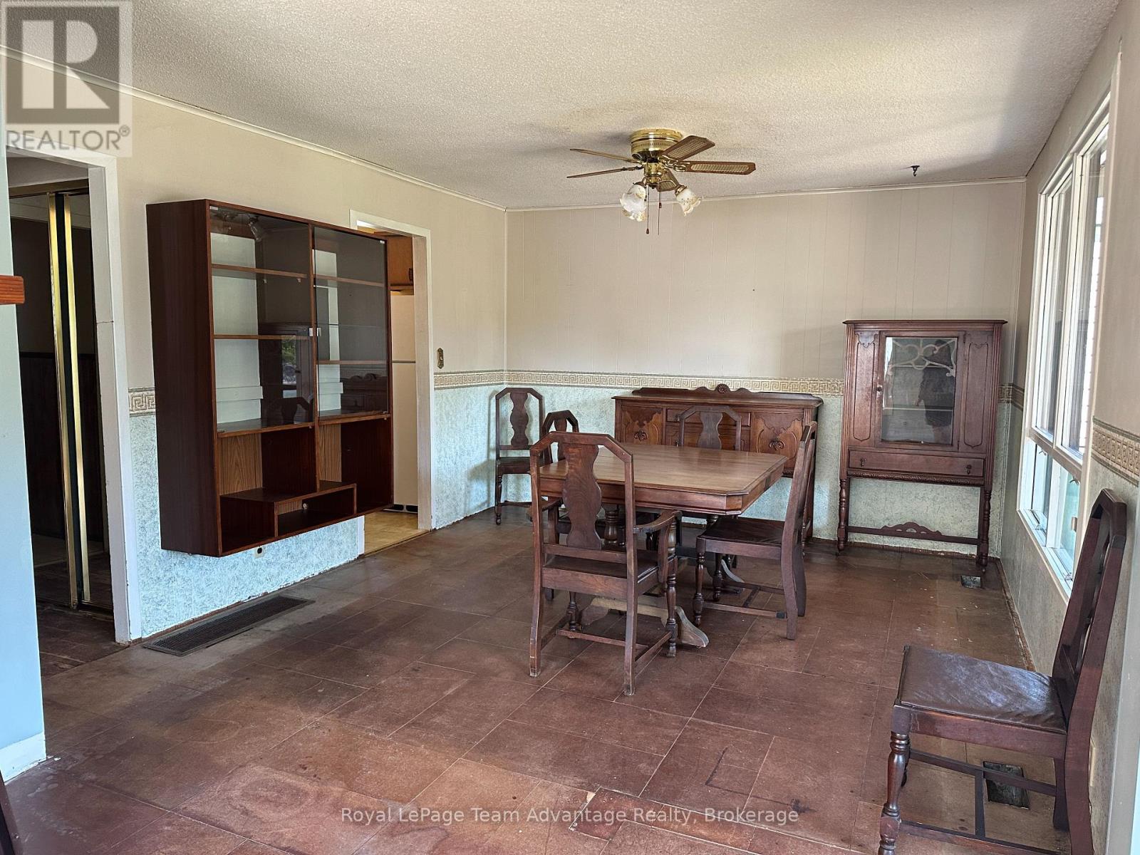 14 RIVERDALE ROAD - 9
