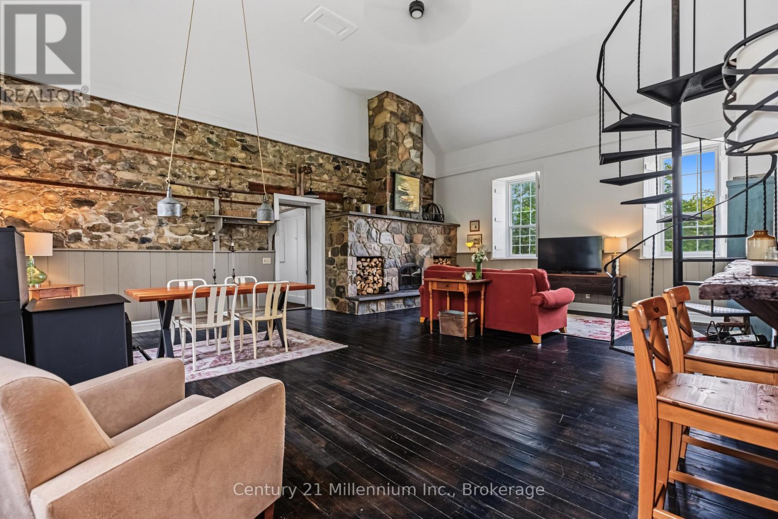 424043 CONCESSION 6 - 13