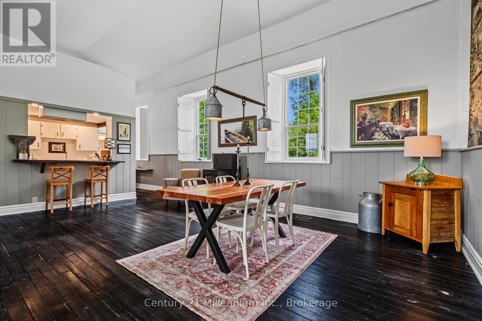 424043 CONCESSION 6 - 15