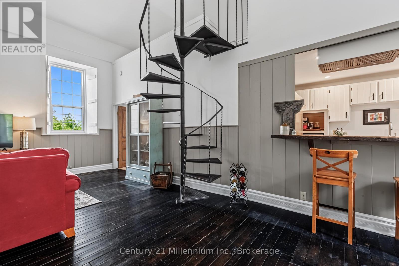 424043 CONCESSION 6 - 25