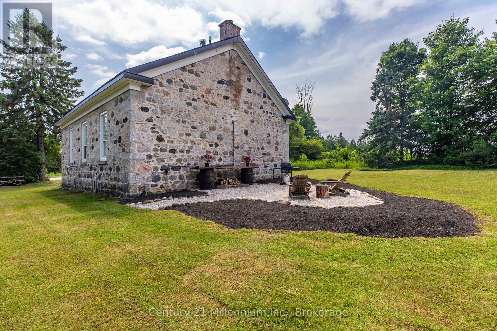424043 CONCESSION 6 - 39