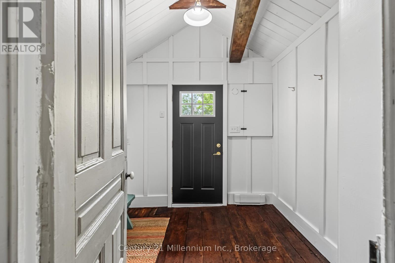 424043 CONCESSION 6 - 7