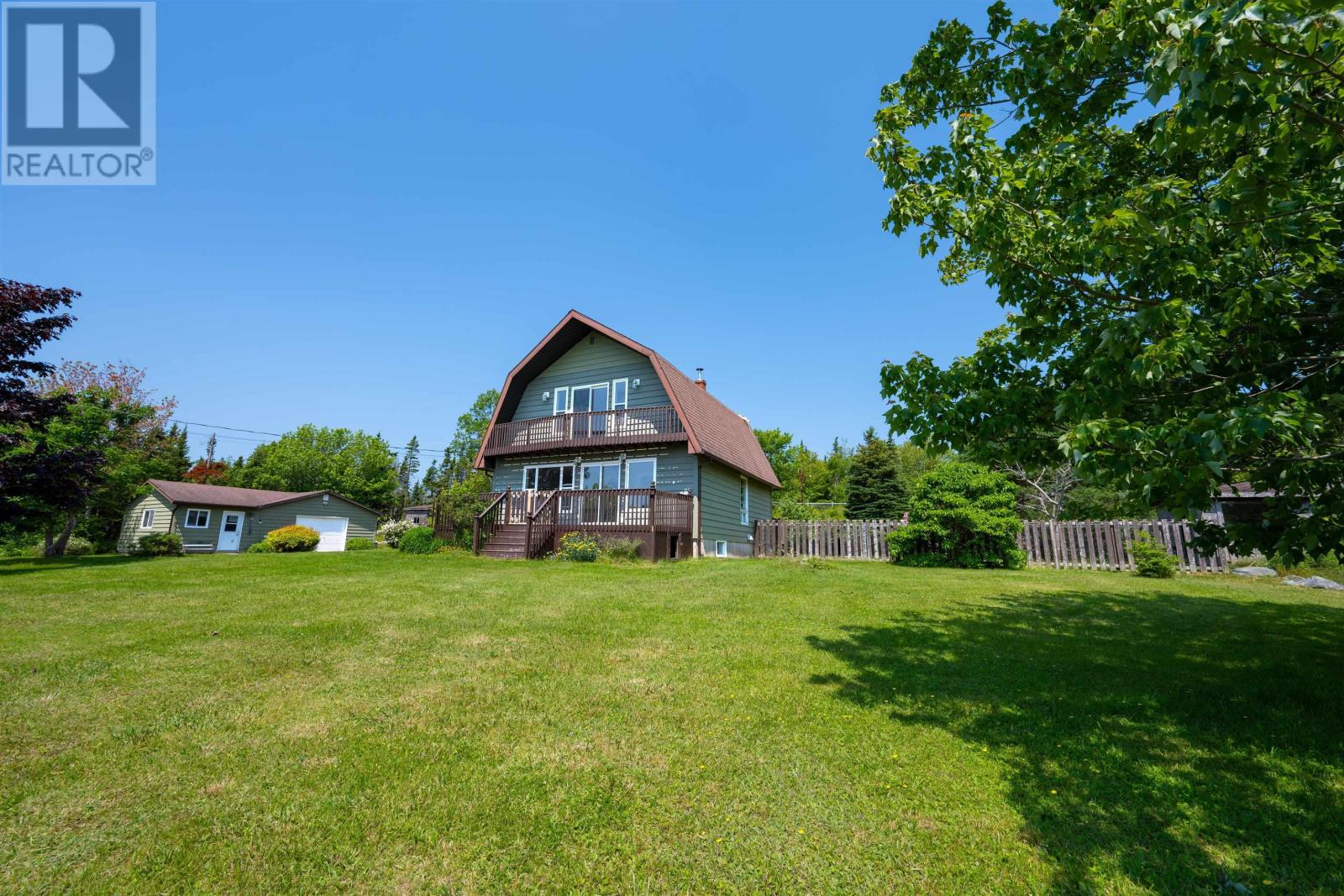 999 Mushaboom Road - 2