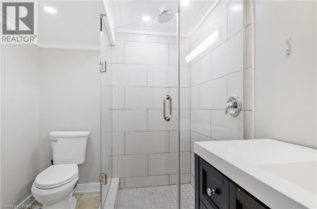 #54 480 GREY Street - 30