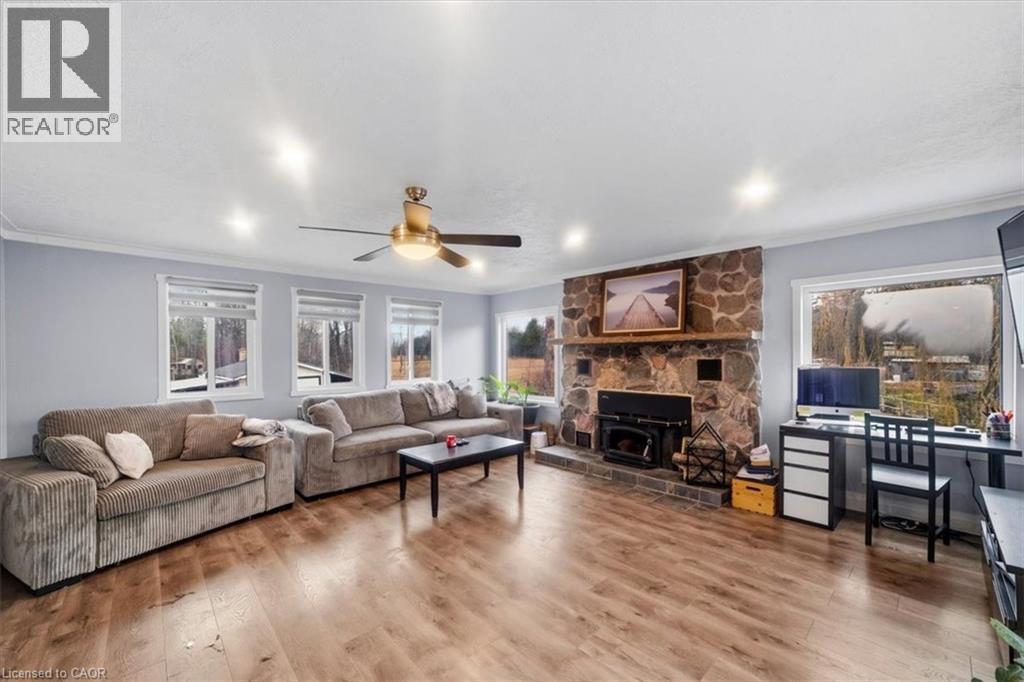 303 BRUCE RD 9 - 8