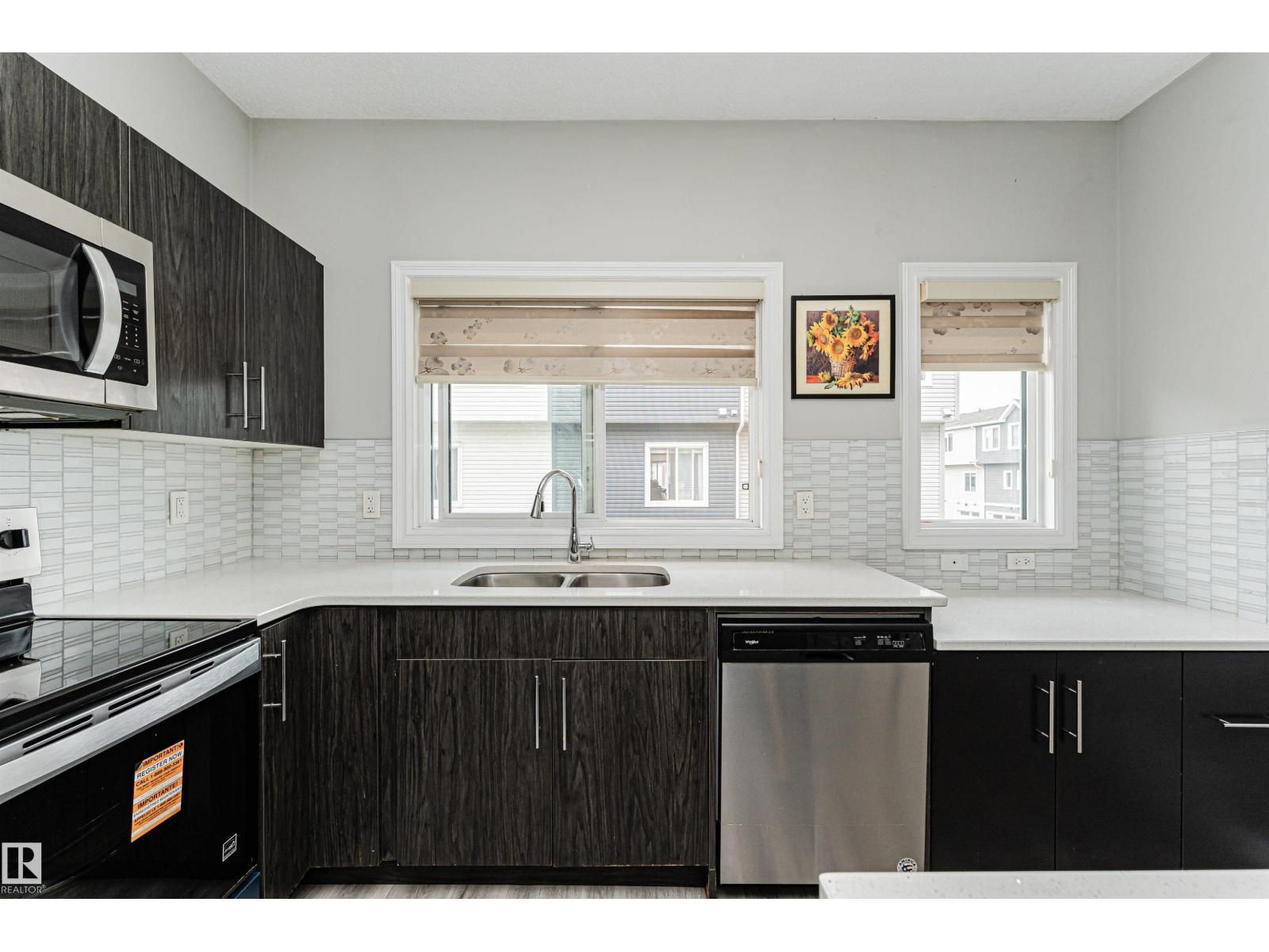 #61 215 SADDLEBACK RD NW - 12