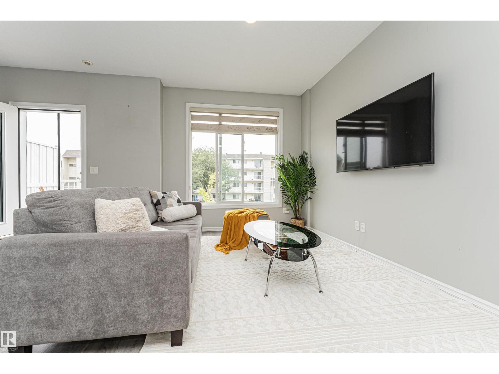 #61 215 SADDLEBACK RD NW - 19