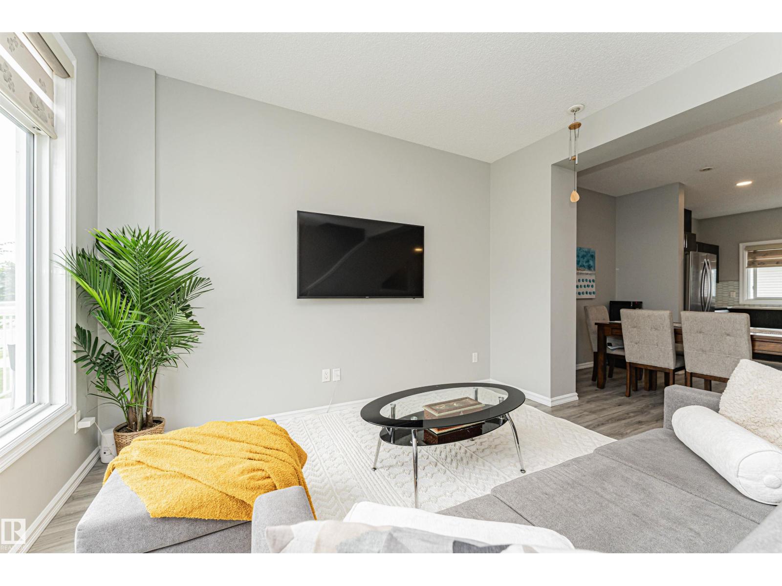 #61 215 SADDLEBACK RD NW - 20