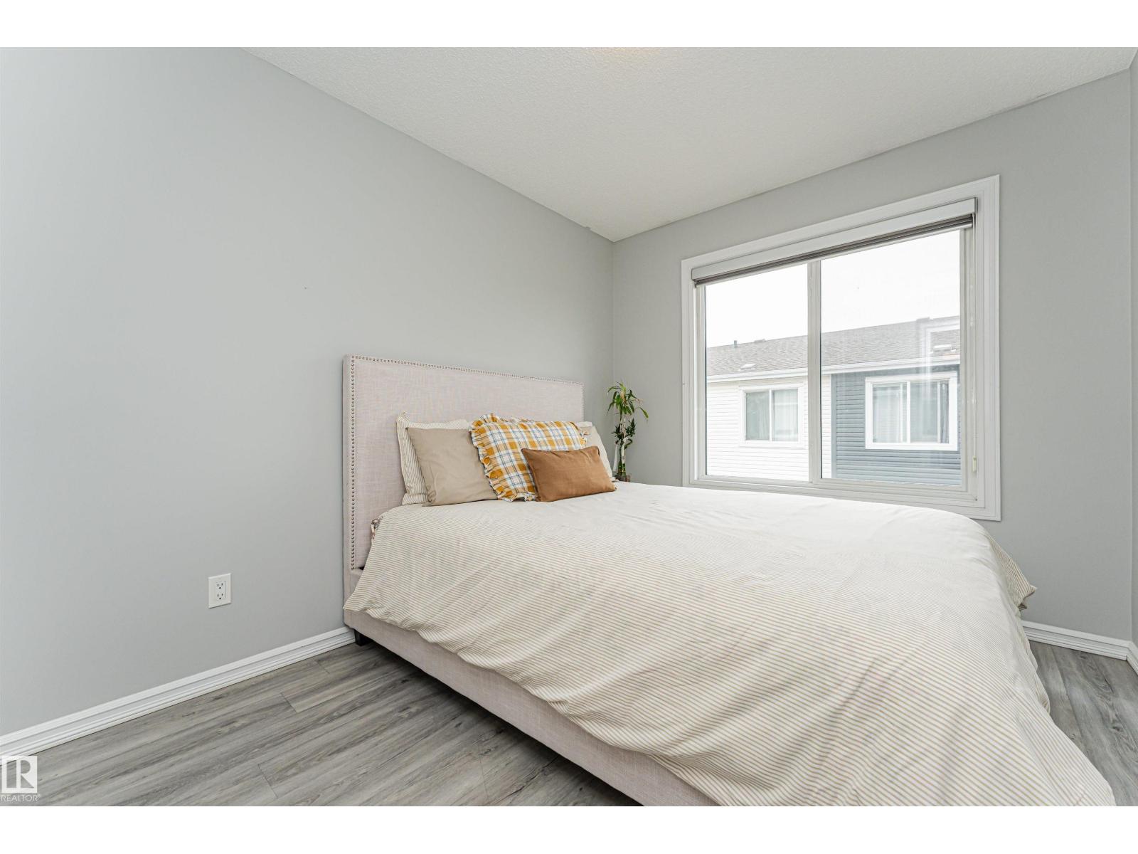 #61 215 SADDLEBACK RD NW - 26