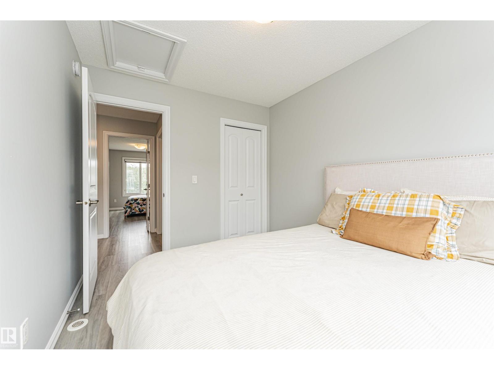 #61 215 SADDLEBACK RD NW - 27
