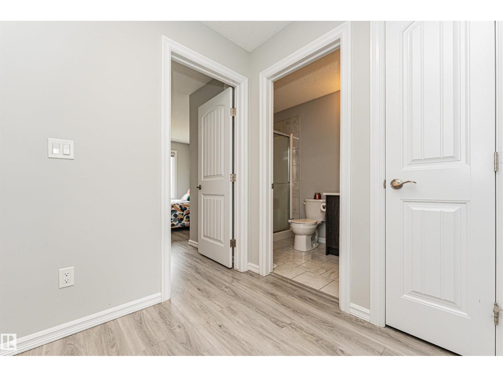 #61 215 SADDLEBACK RD NW - 29