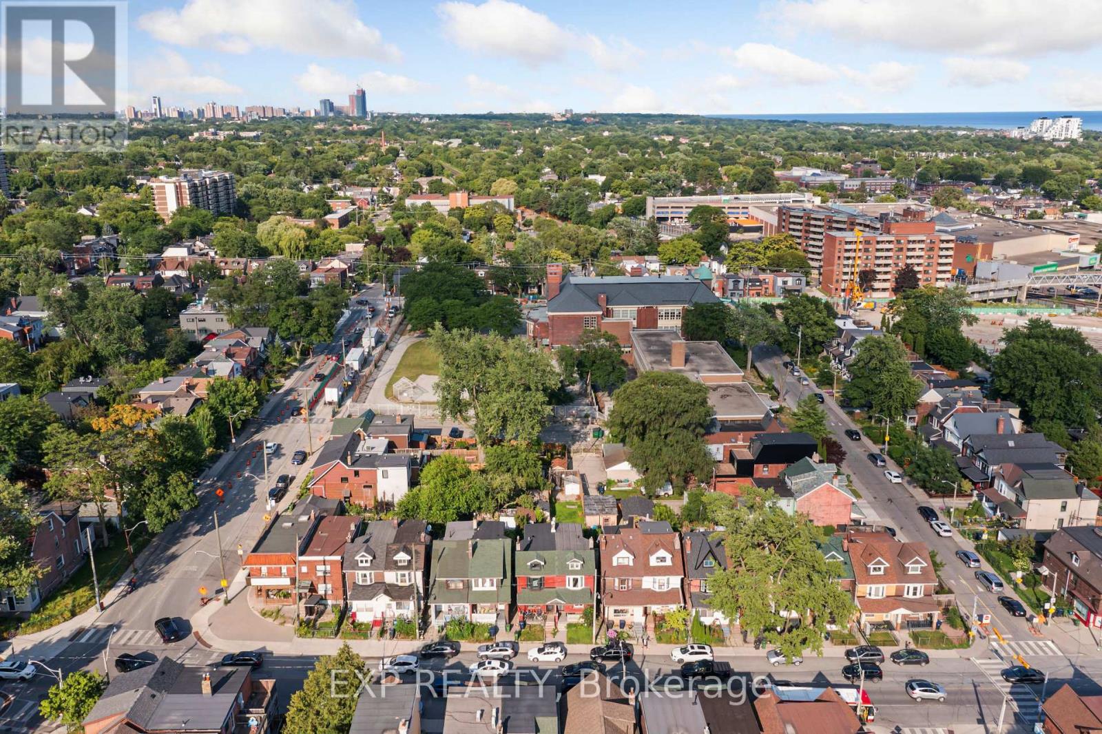 511 CARLAW AVENUE - 16