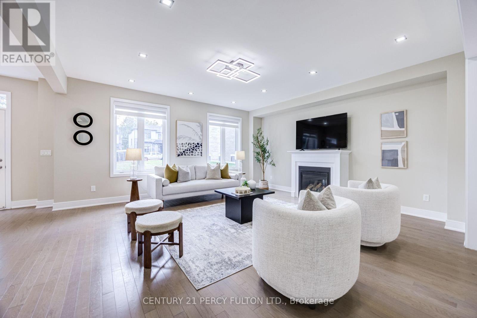 #34 400 FINCH AVENUE - 13