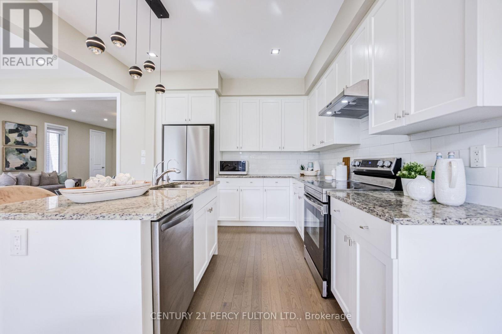 #34 400 FINCH AVENUE - 22