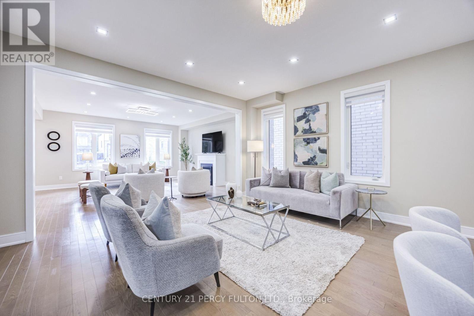 #34 400 FINCH AVENUE - 6