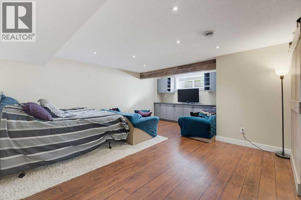 145 Sunset Manor - Image 32