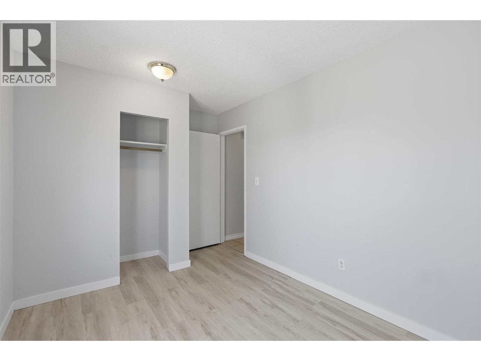 2195 SIFTON Lane - 26