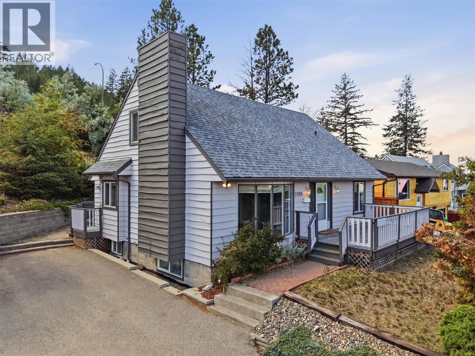2195 SIFTON Lane - 2