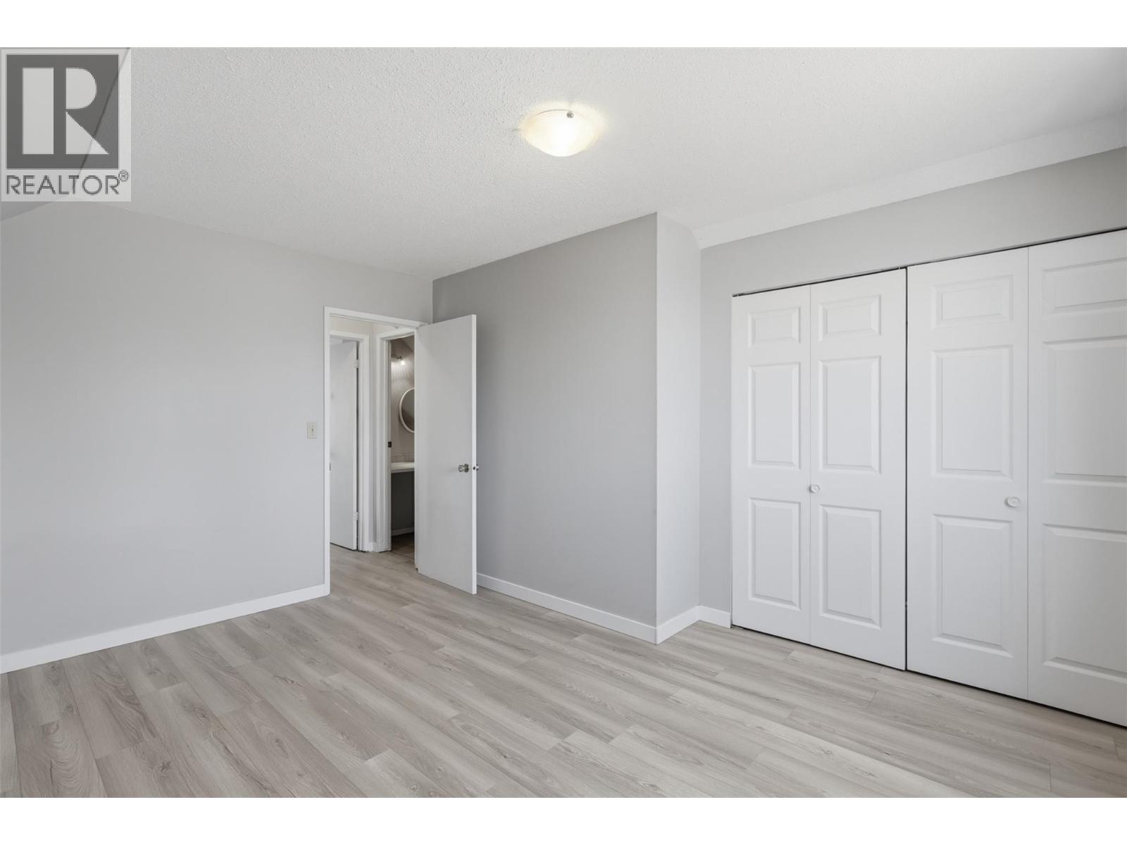 2195 SIFTON Lane - 36