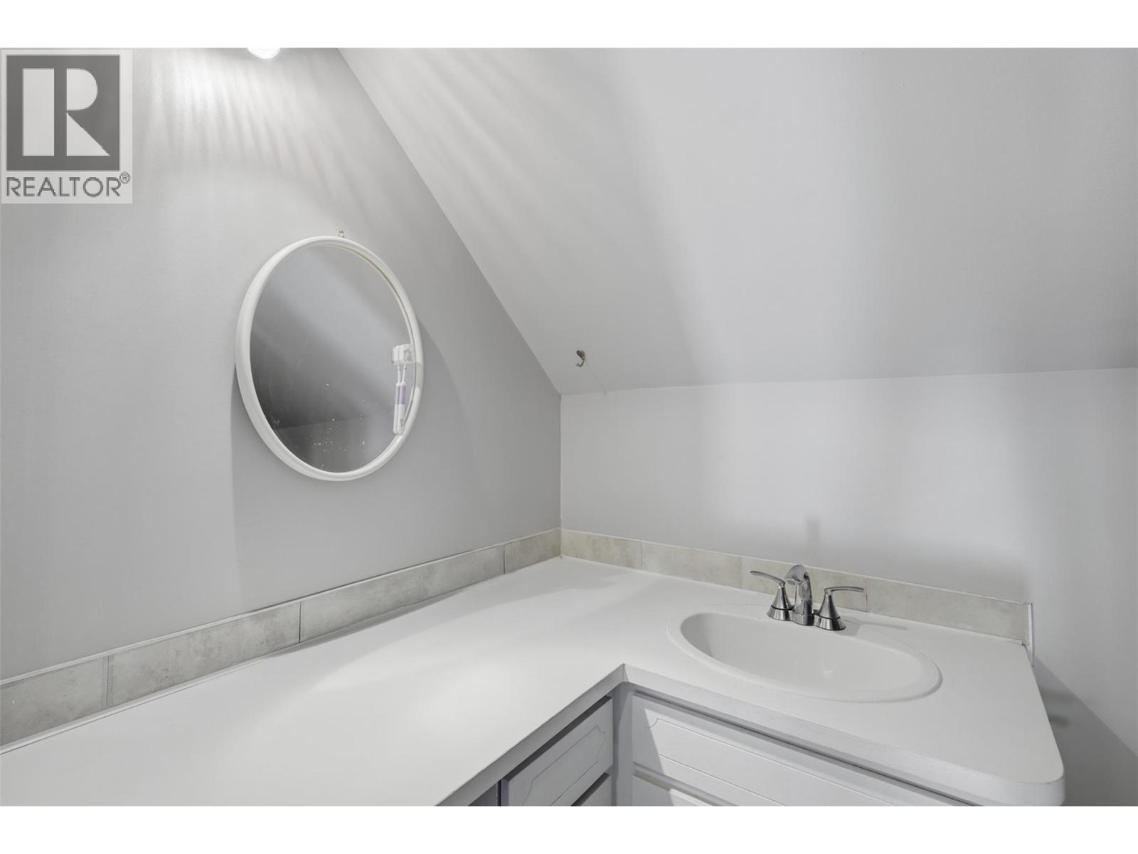 2195 SIFTON Lane - 33