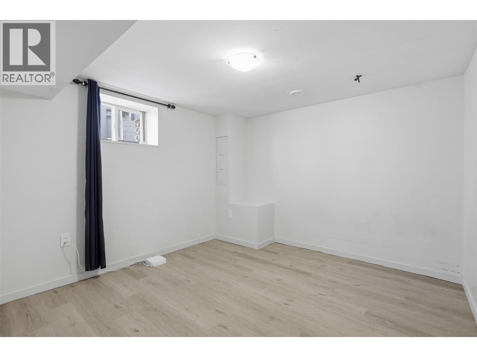 2195 SIFTON Lane - 54