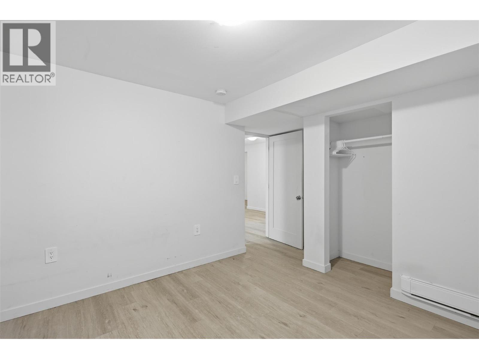 2195 SIFTON Lane - 55