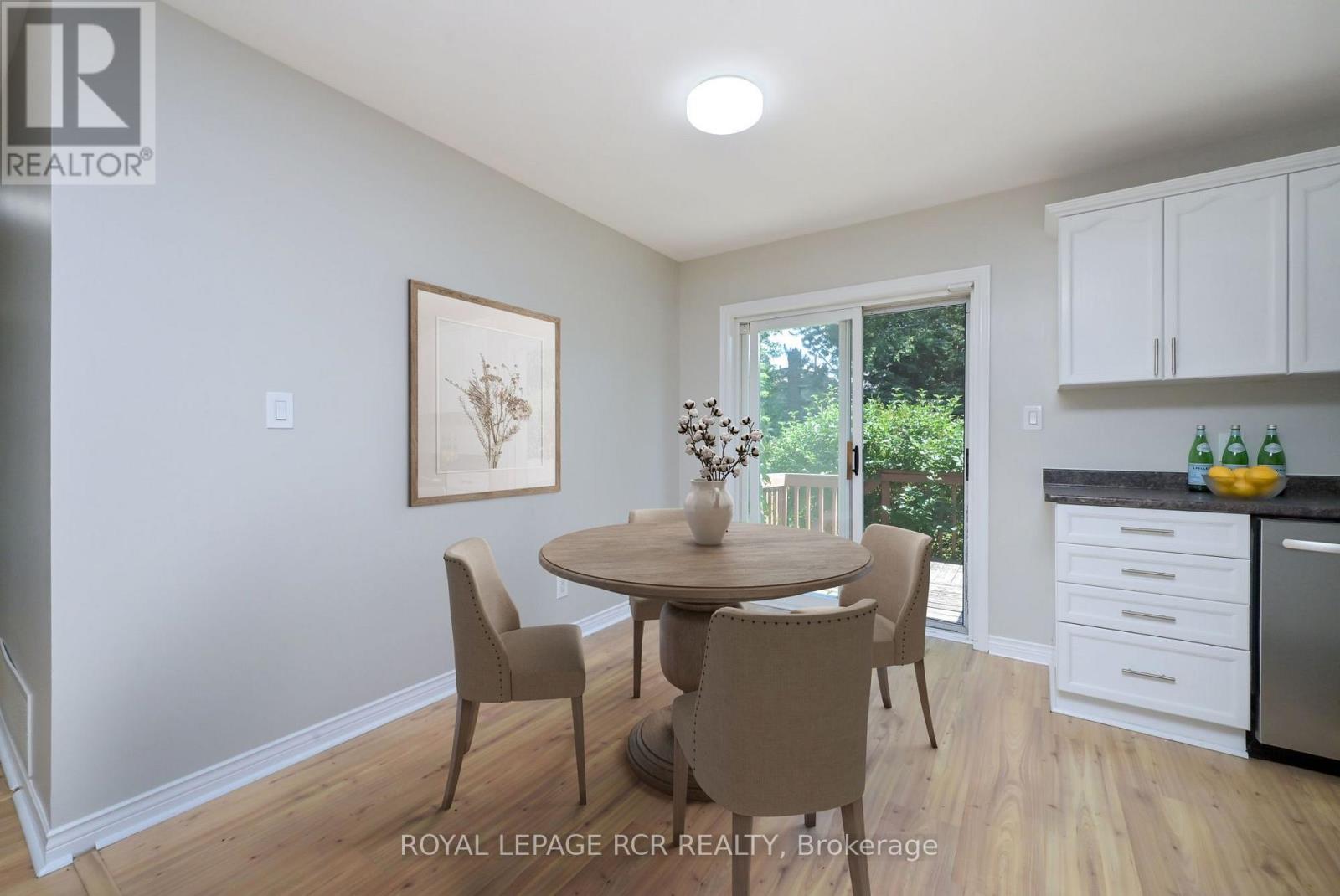 31 ENGLISH DRIVE - 11