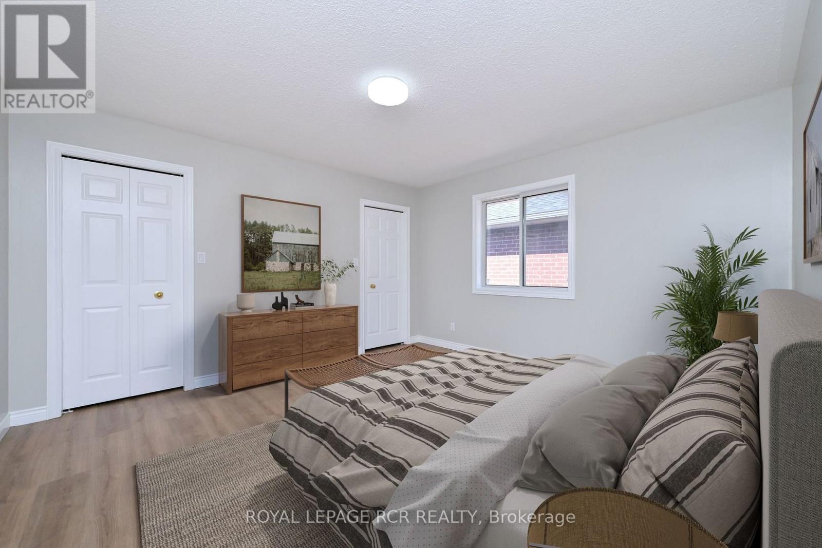 31 ENGLISH DRIVE - 22