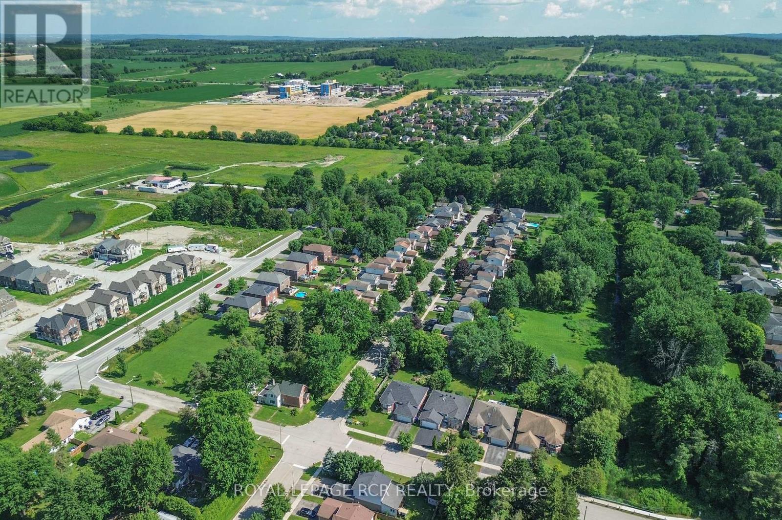 31 ENGLISH DRIVE - 48