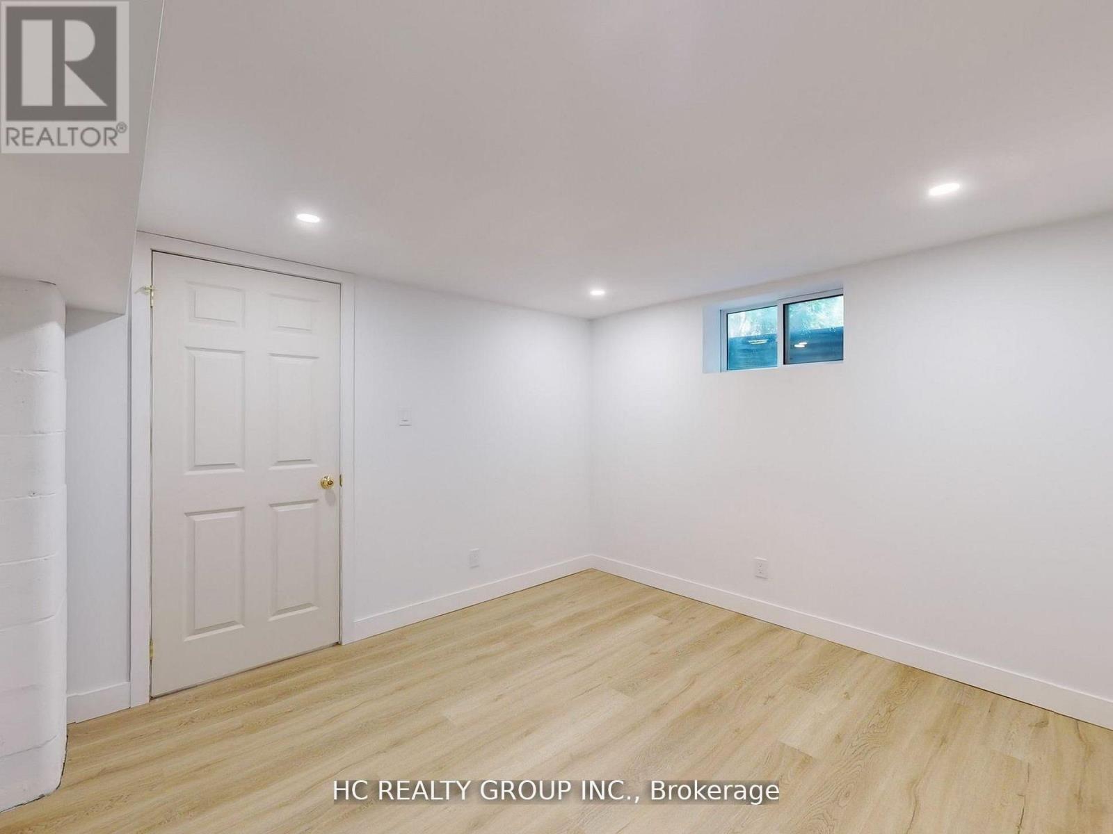 10 NORTH STREET - 18