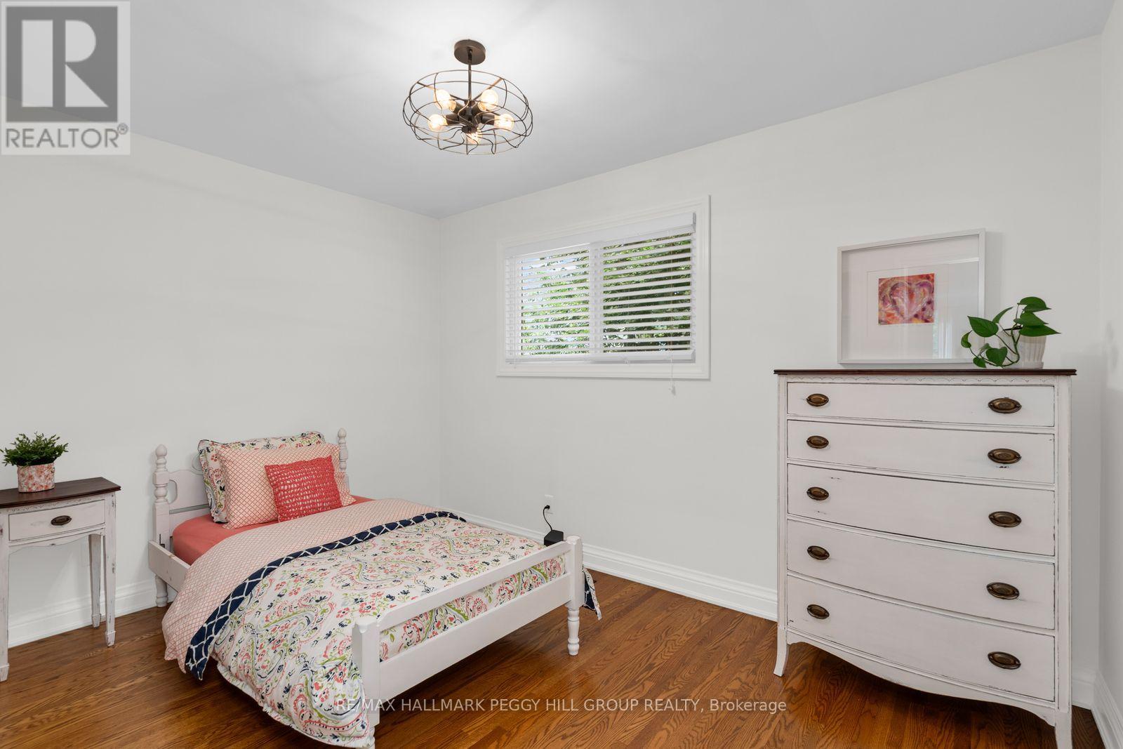 184 WOODLAND DRIVE - Image 10